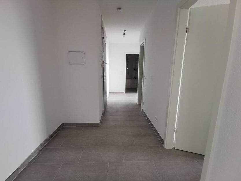 Sanierte 3 Zimmer Wohnung sehr hohe Rendite