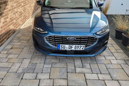 Ford Focus 11.400 km 25.499 € Niederkassel 53859