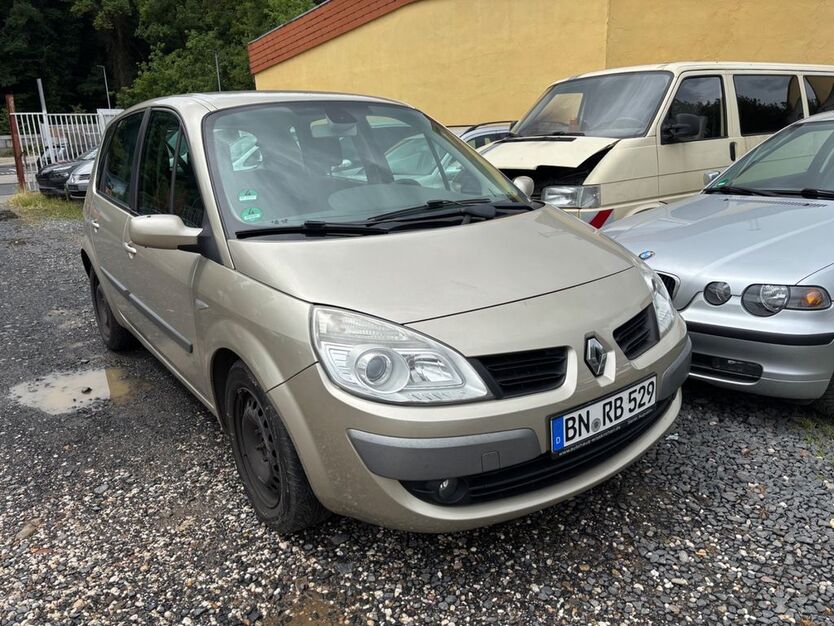 Renault Scenic 241.000 km 1.800 € Bonn 53225
