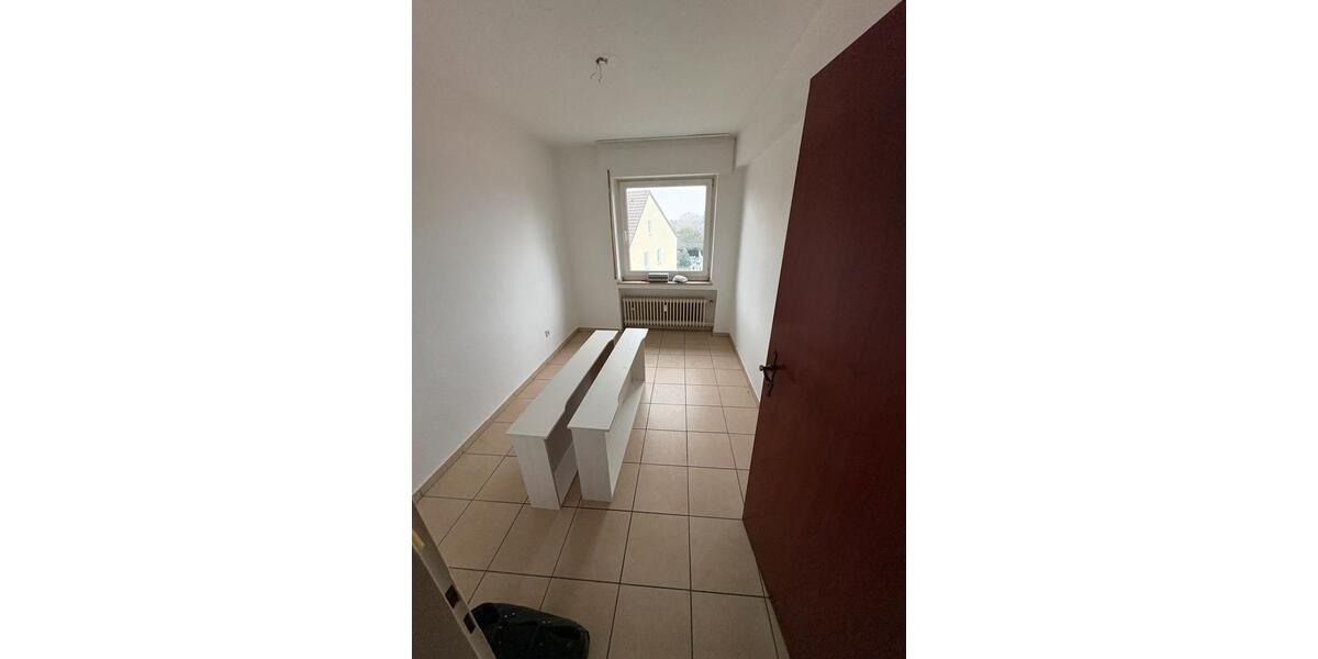 Etagenwohnung Bergheim Ahe - 3 Zimmer, 84 m&sup2;, 672&euro; | Angebot:25044416