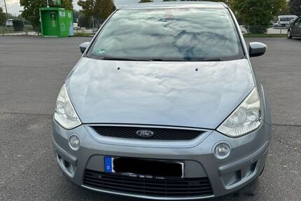 Ford S-Max 192.500 km 3.490 &euro; Bornheim 53332