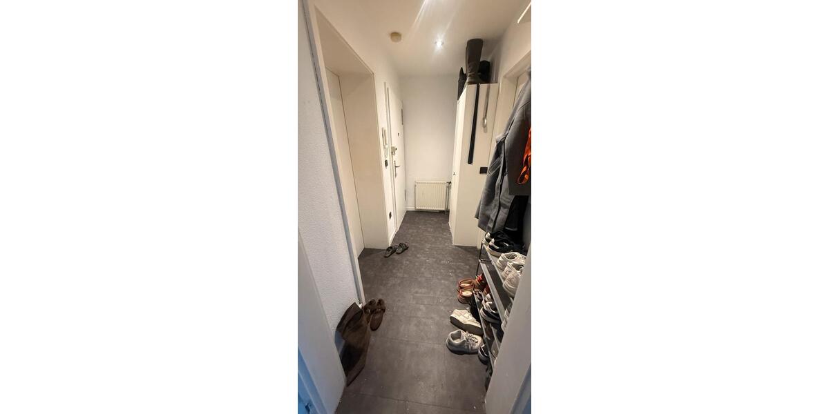 Dachgeschoßwohnung Köln Mülheim - 7 Zimmer, 100 m&sup2;, 490&euro; | Angebot:25308321