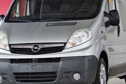 Opel Vivaro 83.000 km 11.850 &euro; Köln 50739