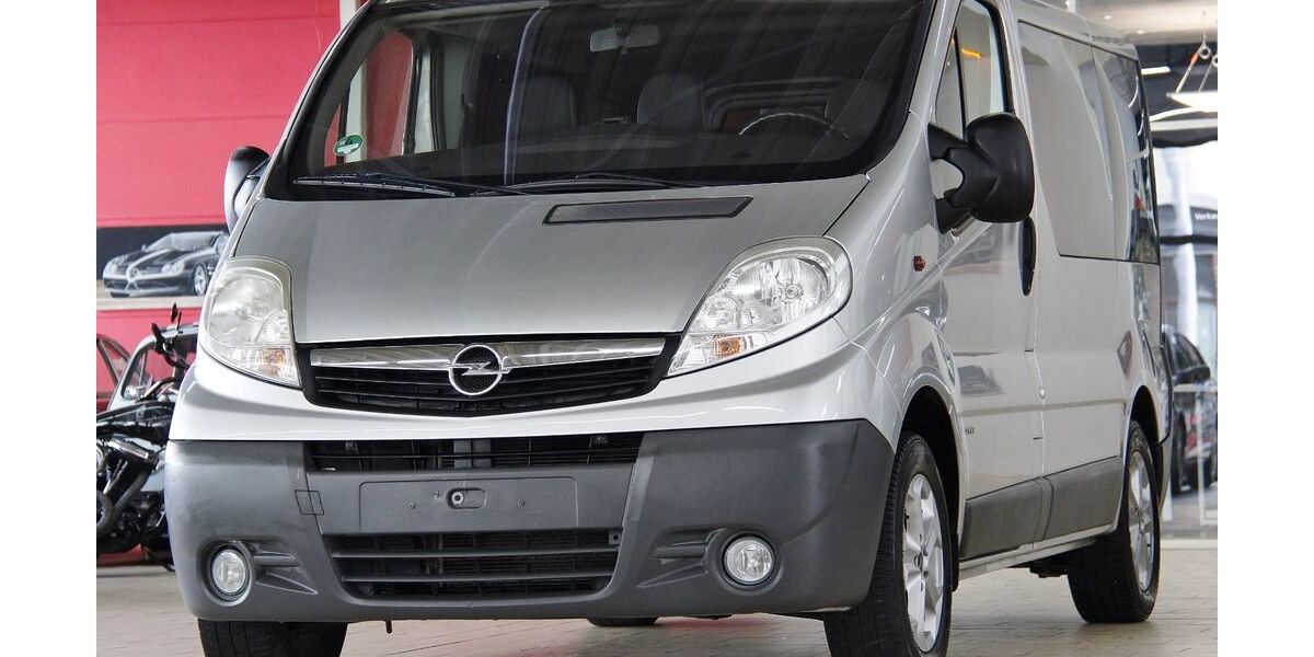 Opel Vivaro 83.000 km 9.850 &euro; Köln 50739
