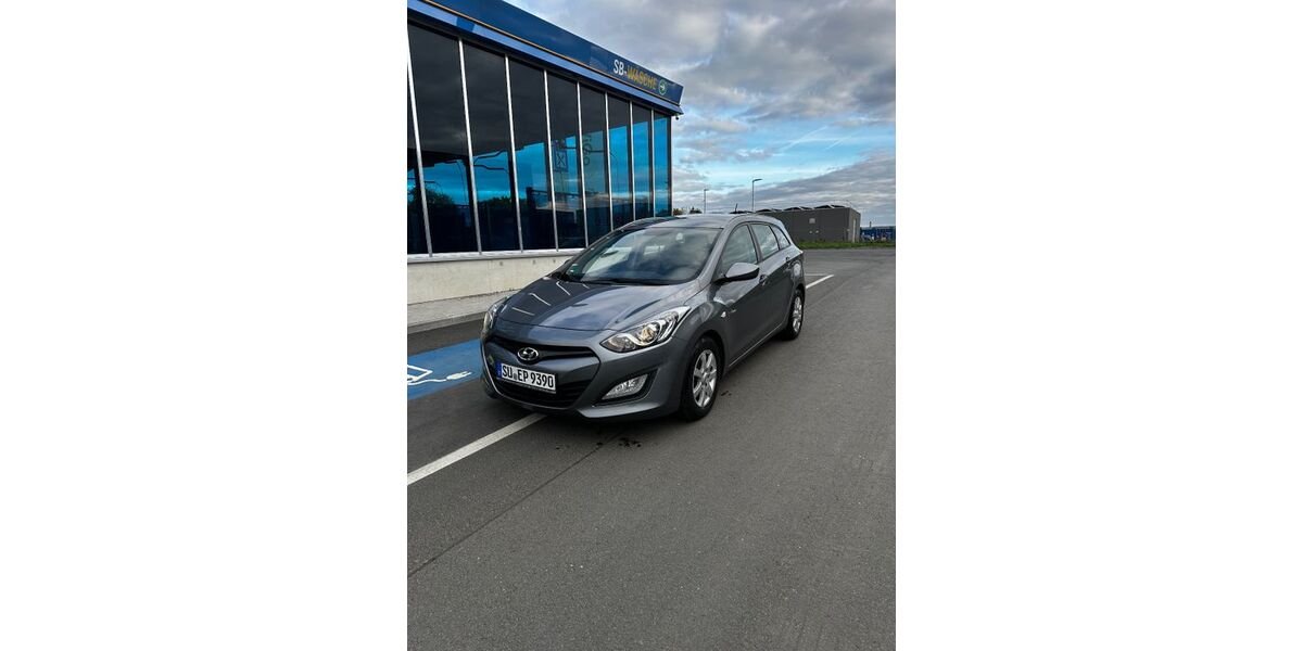 Hyundai i30 203.000 km 5.090 &euro; Bornheim 53332
