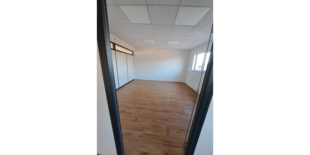 Gewerbeobjekt Wesseling - 1.230&euro; | Angebot:25999572