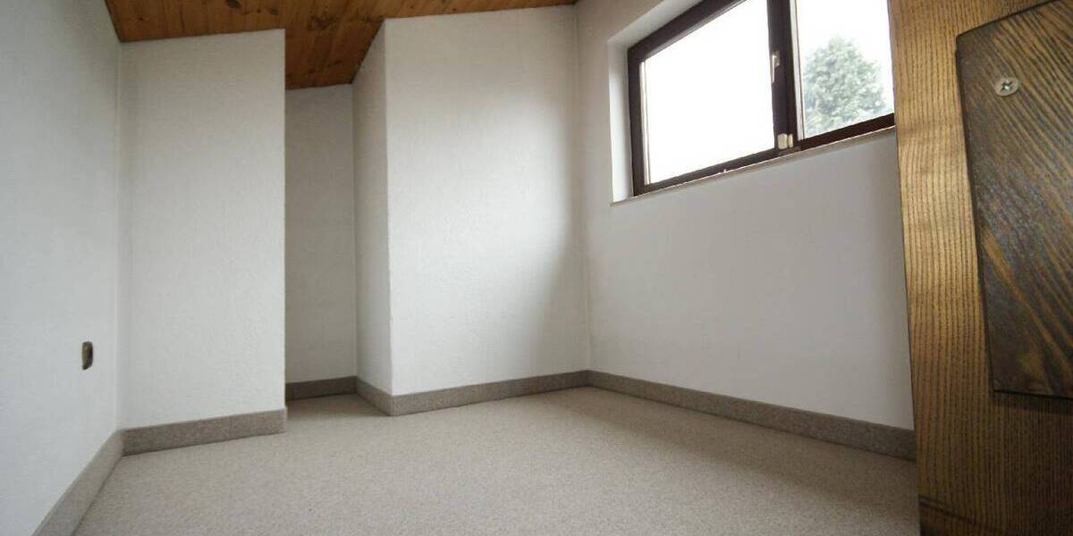Etagenwohnung Köln Wahn - 4 Zimmer, 88 m&sup2;, 750&euro; | Angebot:26642082