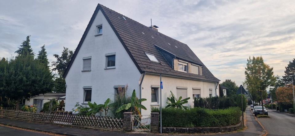 Doppelhaushälfte Siegburg - 8 Zimmer, 123 m&sup2;, 1.600&euro; | Angebot:27615040