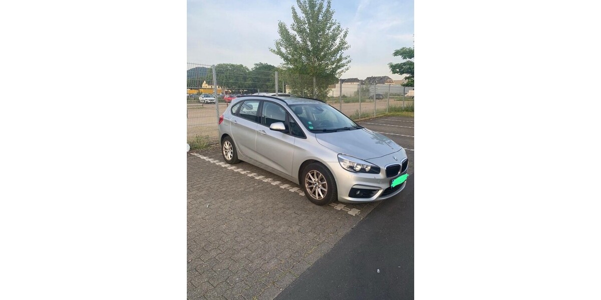 BMW 218 150.000 km 7.000 € Bonn 53111