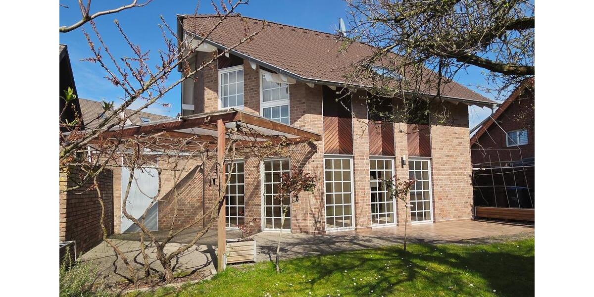 Einfamilienhaus Bergheim Ahe - 5 Zimmer, 160 m&sup2;, 725.000&euro; | Angebot:26041504