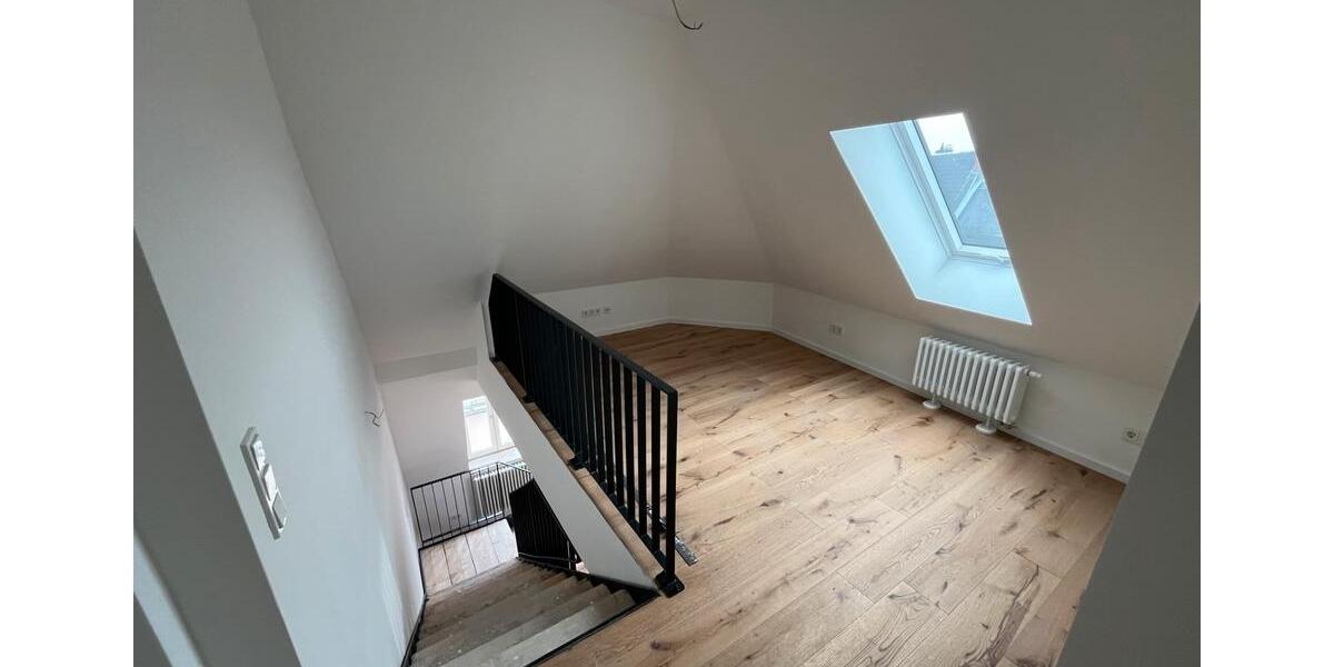 Maisonettenwohnung Köln Ehrenfeld - 3 Zimmer, 102 m&sup2;, 2.080&euro; | Angebot:26322753