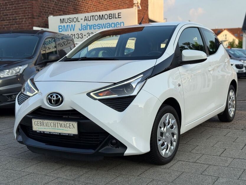 Toyota Aygo (X) 53.000 km 11.290 € Dormagen 41539