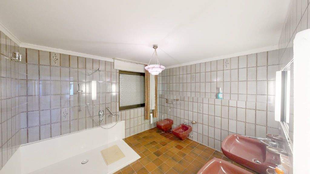 Einfamilienhaus Bonn-Hardtberg Duisdorf - 6 Zimmer, 260 m&sup2;, 1.375.000&euro; | Angebot:25631536