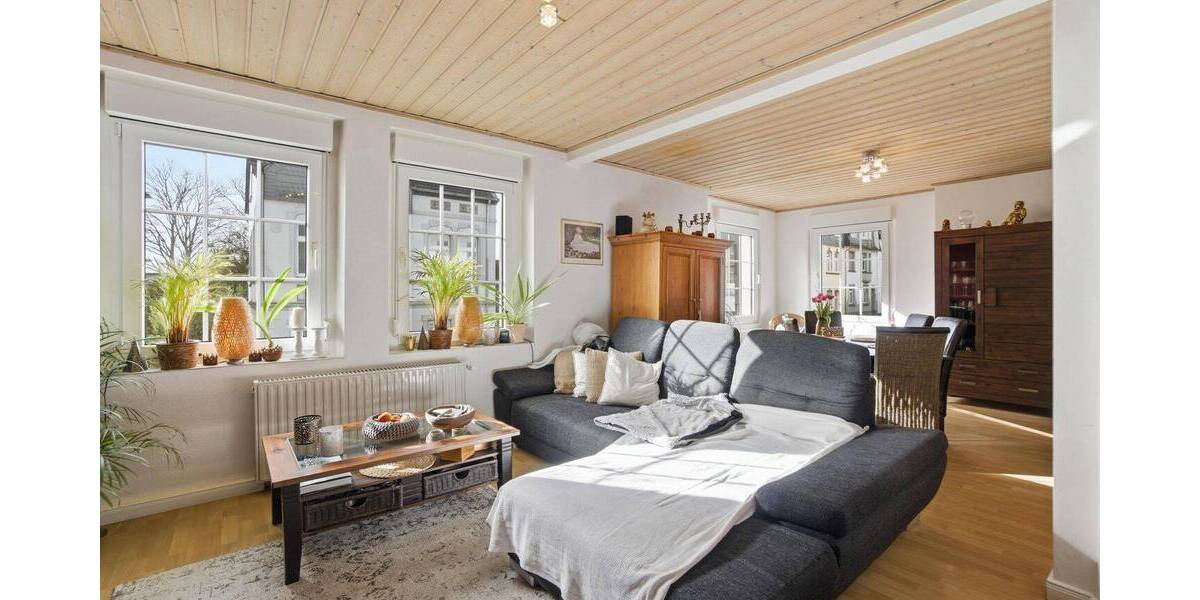 Mehrfamilienhaus, Wohnhaus Solingen Solingen-Mitte - 6 Zimmer, 156 m&sup2;, 449.000&euro; | Angebot:26176330