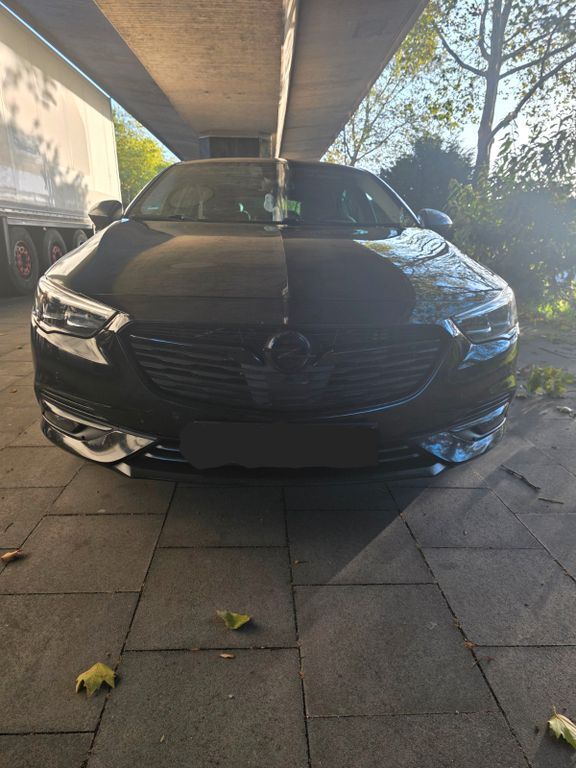 Opel Insignia 180.000 km 12.200 € Köln 50737