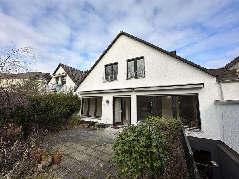 Haus zum Mieten in Bonn 2.440 € 164 m²