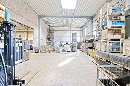 Halle in Köln 3.000.000 € 2400 m² zimmer