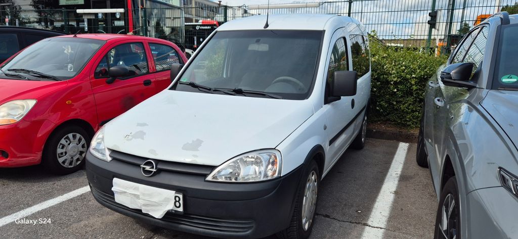 Opel Combo 135.000 km 3.800 &euro; Haan 42781
