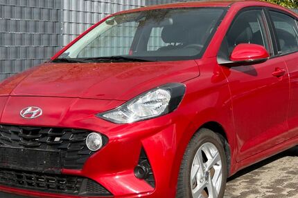 Hyundai i10 8.250 km 12.750 &euro; Solingen 42655