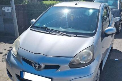 Toyota Aygo (X) 109.000 km 2.900 &euro; Köln 51065