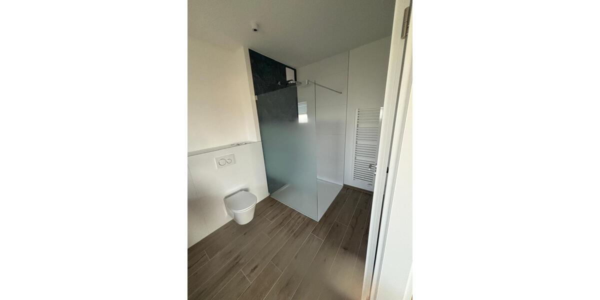 Dachgeschoßwohnung Köln Nippes - 3 Zimmer, 117 m&sup2;, 2.550&euro; | Angebot:27593412