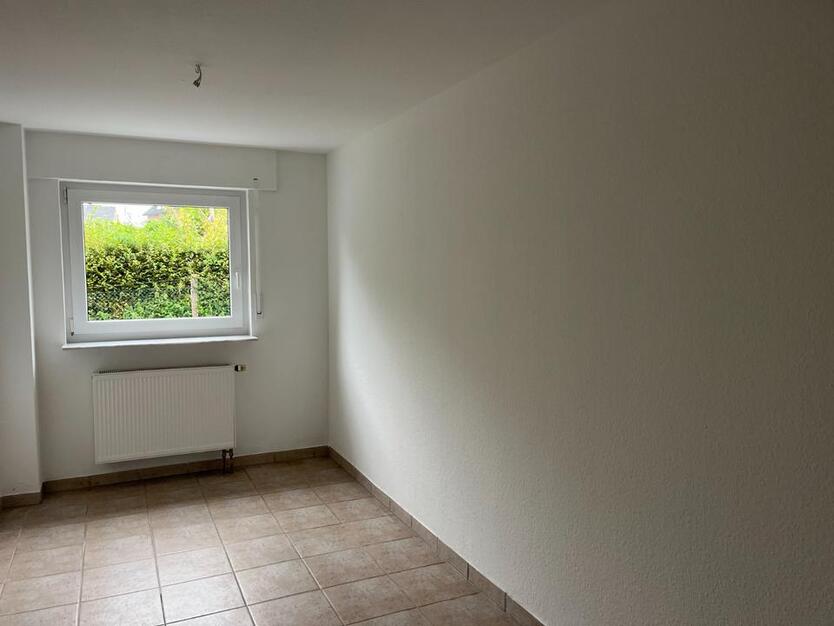 **Renoviertes, großzügiges Reihenmittelhaus in Leverkusen Kursiefen**