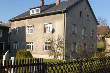 Haus zum Kaufen in Oberlungwitz 110.000 € 175 m²