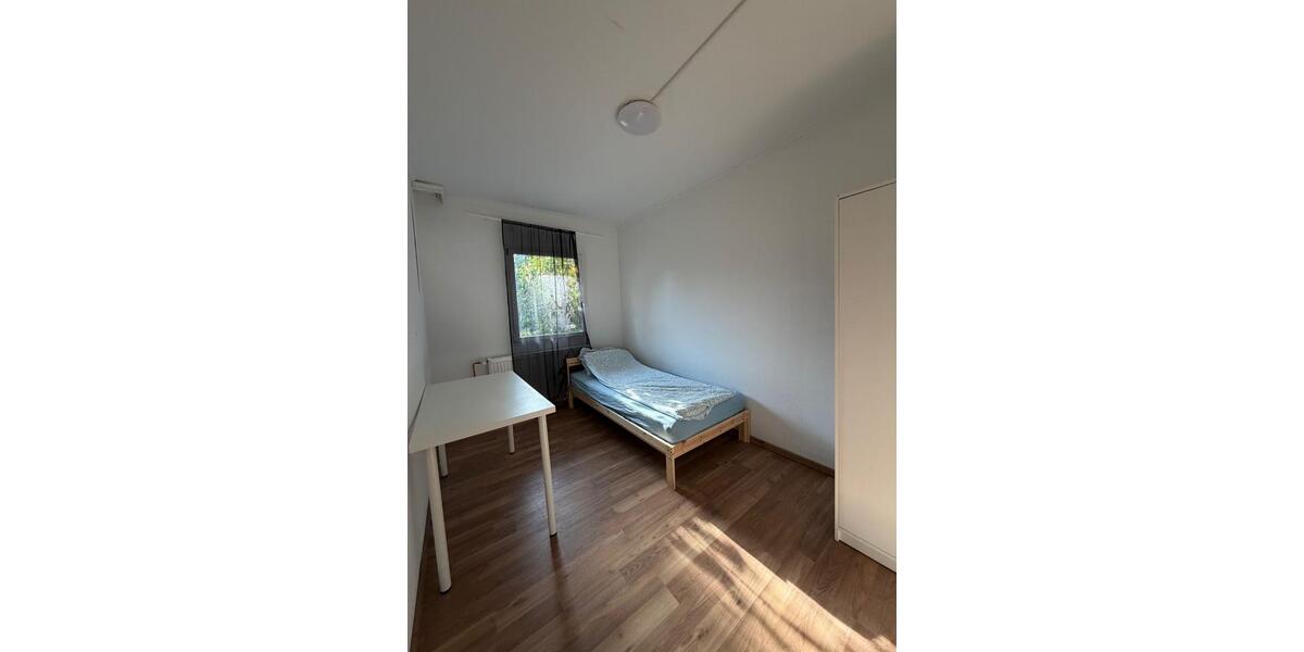 Einfamilienhaus Leverkusen Bergisch Neukirchen - 8 Zimmer, 180 m&sup2;, 3.500&euro; | Angebot:25280776