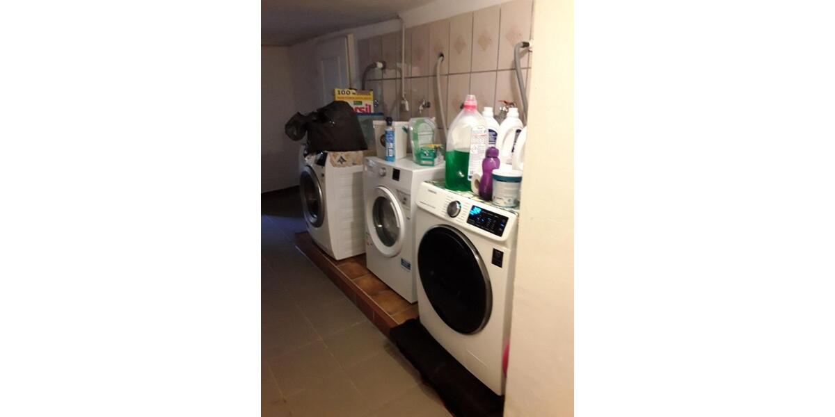 Mehrfamilienhaus zentral in Köln-Rath v. Privat H: 0152 58103358 20 zimmer