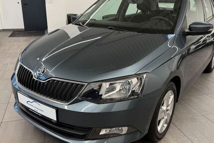 Skoda Fabia 124.900 km 8.990 &euro; Bonn 53175