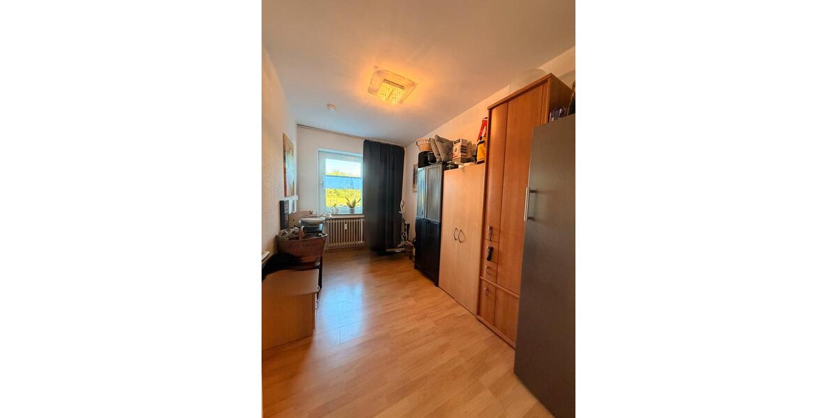 Hochparterre Köln Porz - 3 Zimmer, 72 m&sup2;, 280.000&euro; | Angebot:27030896