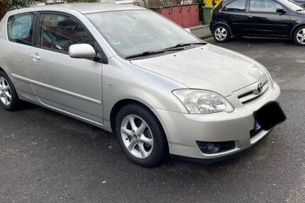 Toyota Corolla 88.200 km 3.600 € Bonn 53175