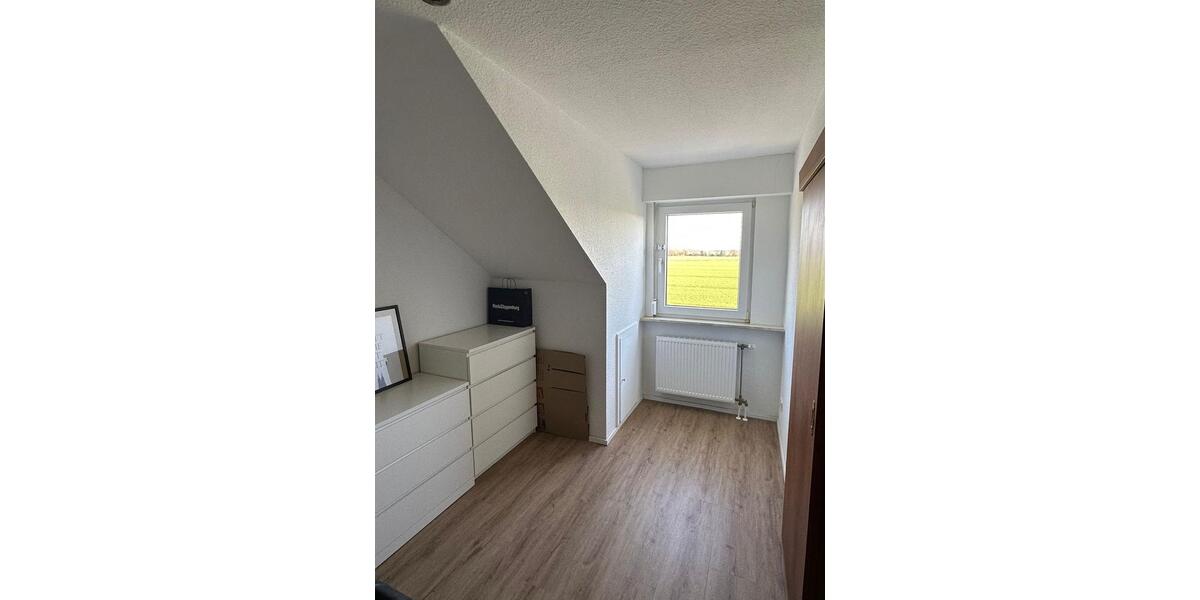 Dachgeschoßwohnung Köln Porz - 2 Zimmer, 62 m&sup2;, 1.050&euro; | Angebot:25417019