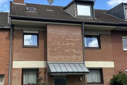 Haus Köln Mülheim - 10 Zimmer, 202 m&sup2;, 525.000&euro; | Angebot:26349394