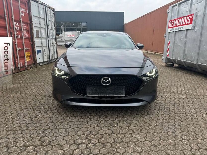 Mazda 3 76.000 km 19.500 € Köln 50859