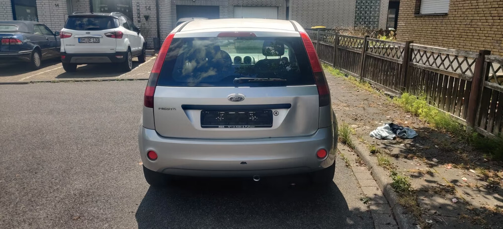 Ford Fiesta V 243.250 km 1.200 € Pulheim 50259