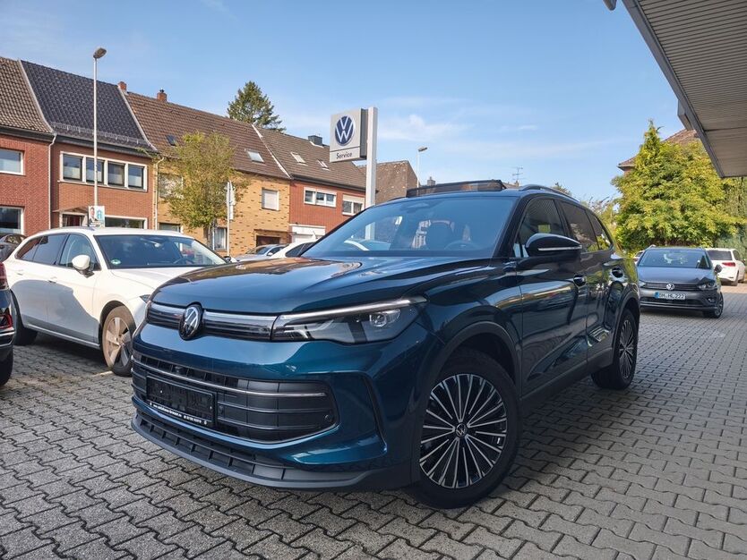 VW Tiguan 17.400 km 37.500 € Grevenbroich 41516