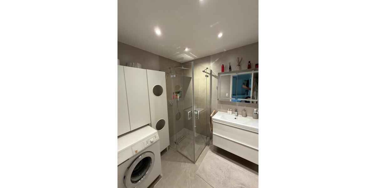 Etagenwohnung Bergisch Gladbach Gronau - 4 Zimmer, 85 m&sup2;, 1.300&euro; | Angebot:26329356