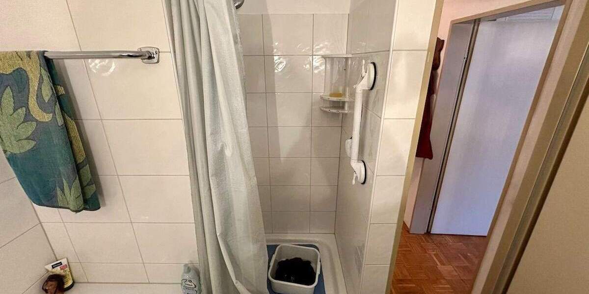 Etagenwohnung Köln Niehl - 2 Zimmer, 72 m&sup2;, 279.000&euro; | Angebot:25736812