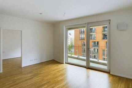 Lichtdurchflutete + moderne 2-Zimmer-Wohnung mit Balkon und grünem Innenhof | MaryAnn