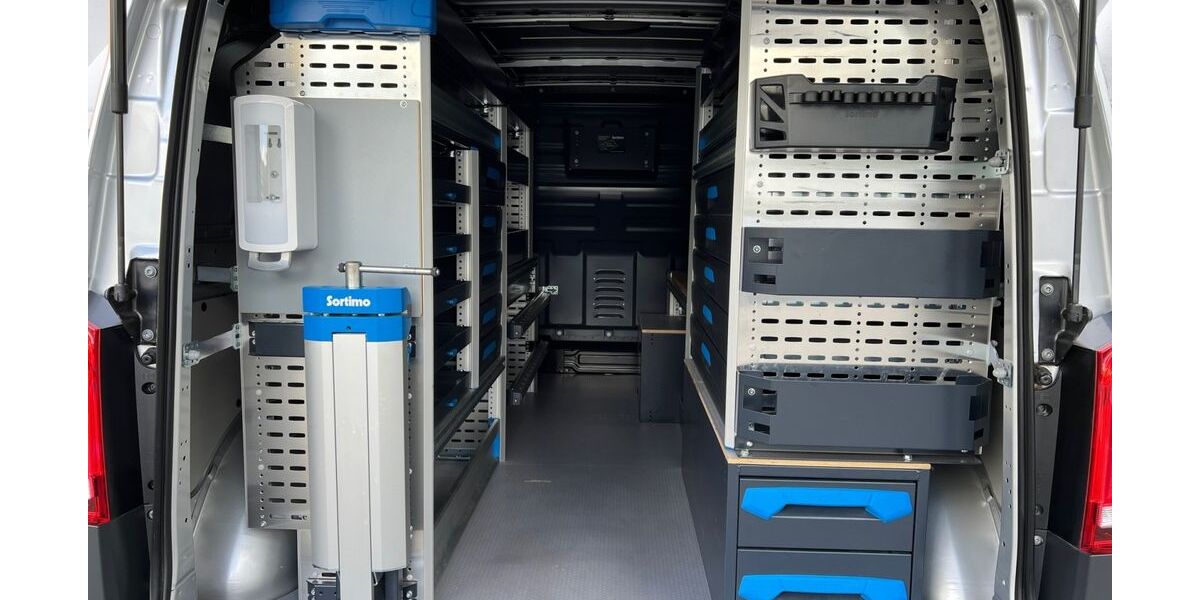 Mercedes-Benz Vito 130.361 km 23.900 &euro; Köln-Riehl 50735