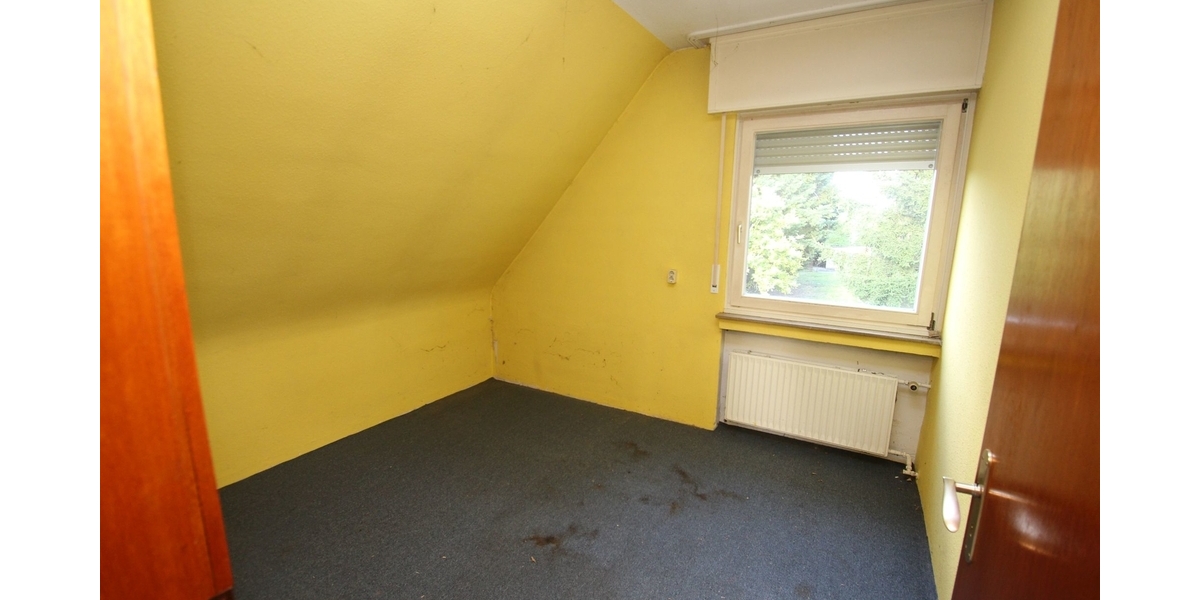 Mit 3D-Rundgang: Ein- bis Zweifamilienhaus in Köln mit weiterem Grundstück - Einfamilienhaus Köln Porz | Angebot:26952538