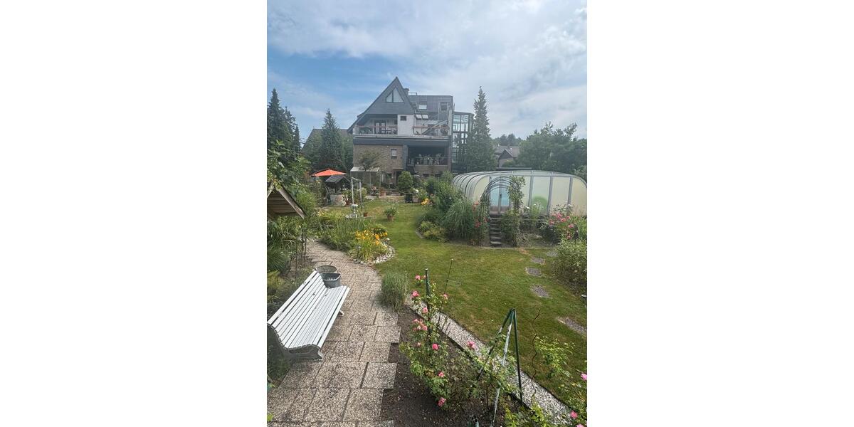 Etagenwohnung Langenfeld (Rheinland) - 2 Zimmer, 596 m&sup2;, 1.600.000&euro; | Angebot:27081290