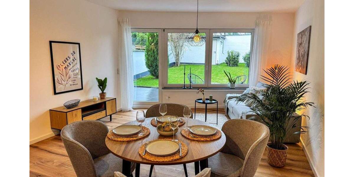 *TOP* modernisierte 4- Zimmer- Wohnung mit Garten und Doppelgarage 4 zimmer