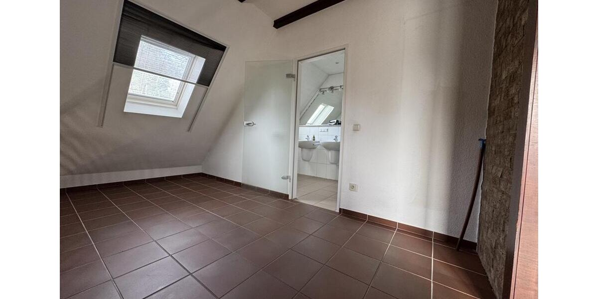 Maisonettenwohnung Köln Ehrenfeld - 2 Zimmer, 85 m&sup2;, 1.150&euro; | Angebot:26136387