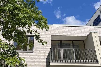 Haus zum Mieten in Köln 2.460 € 162.4 m²