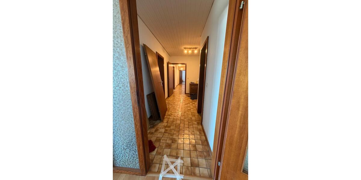 Etagenwohnung Köln Porz - 5 Zimmer, 143 m&sup2;, 2.100&euro; | Angebot:25349054