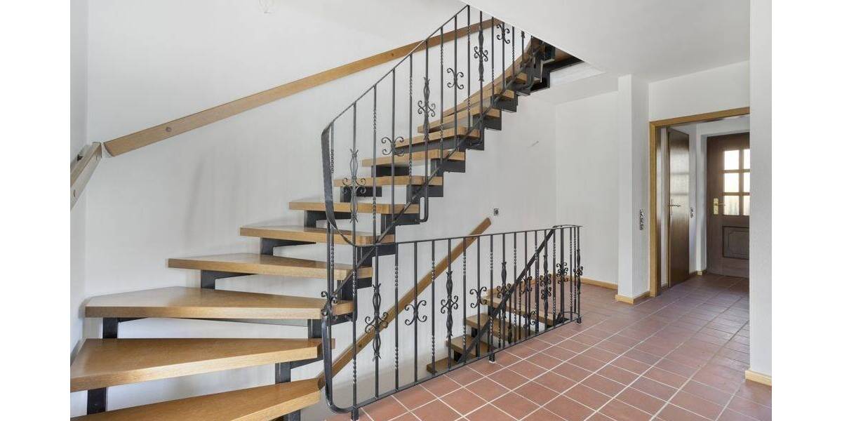 **Charaktervolles Zuhause, für individuelles Wohnen mit großzügiger Ausstattung** 5 zimmer