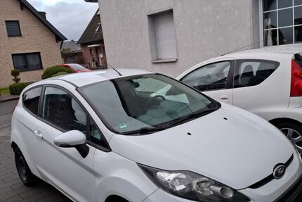 Ford Fiesta 208.778 km 2.400 &euro; Dormagen 41539