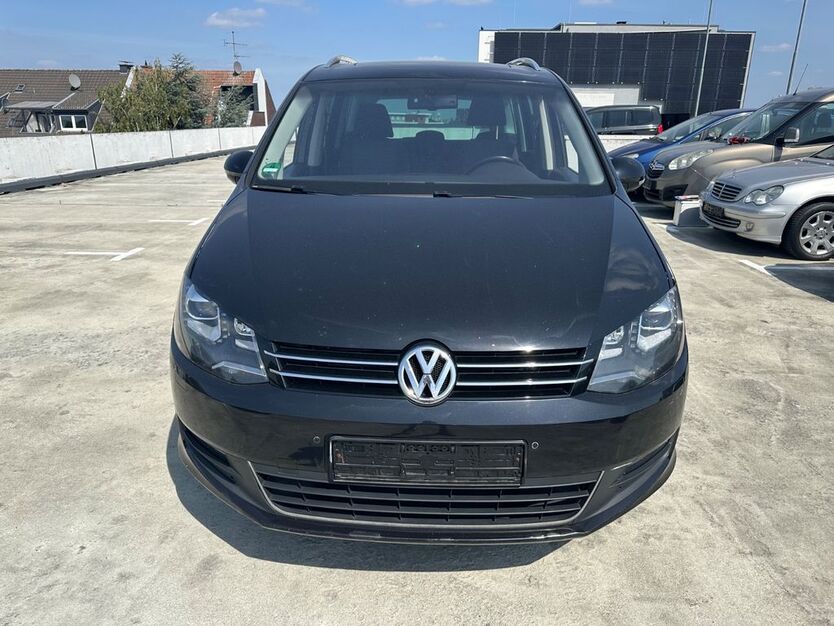 VW Sharan 184.000 km 12.900 € Neuss 41462